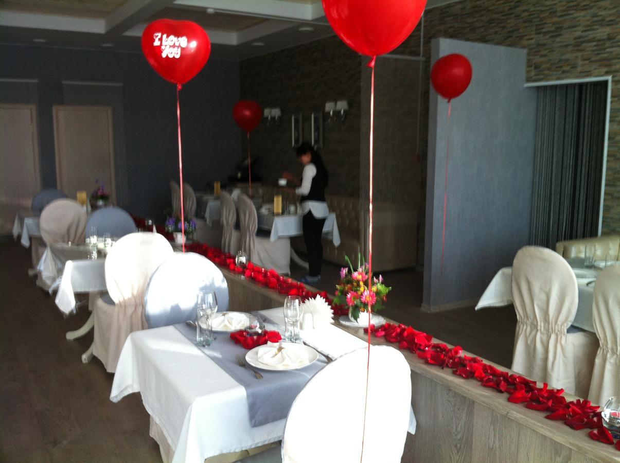 Hotel & Fitness Center Mandarin Aktau  Exterior foto